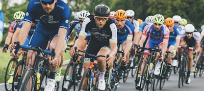 足球比赛实时热图与传球网络分析图